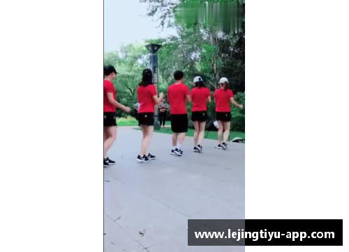 美女排球：力与美的舞姿